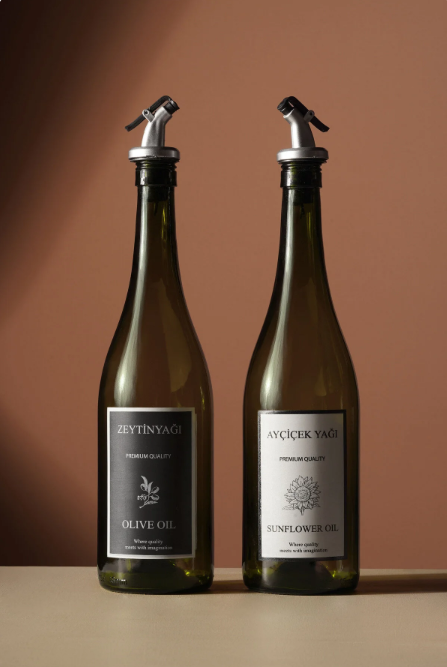 Fhilli Assos Ahşap Standlı Damlatmaz Zeytinyağı ve Sıvıyağ Şişesi 750 CC Cam Yağdanlık Seti