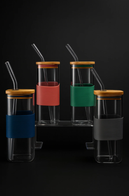 Fhilli 4'lü Kare Borosilikat Cam Bardak Seti Bambu Kapaklı Renkli Silikon Bantlı Pipetli 400 ml